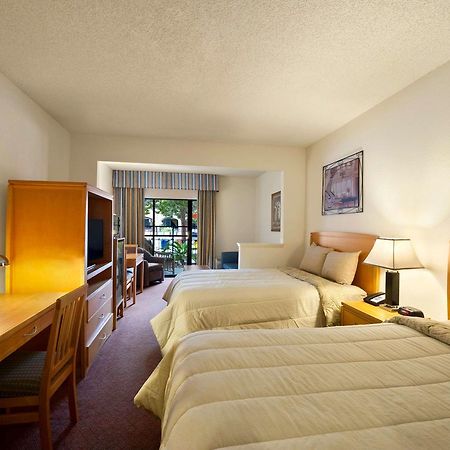Ramada By Wyndham Kissimmee Downtown Hotel ภายนอก รูปภาพ