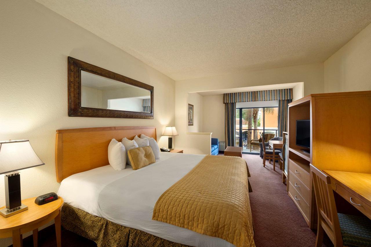 Ramada By Wyndham Kissimmee Downtown Hotel ภายนอก รูปภาพ