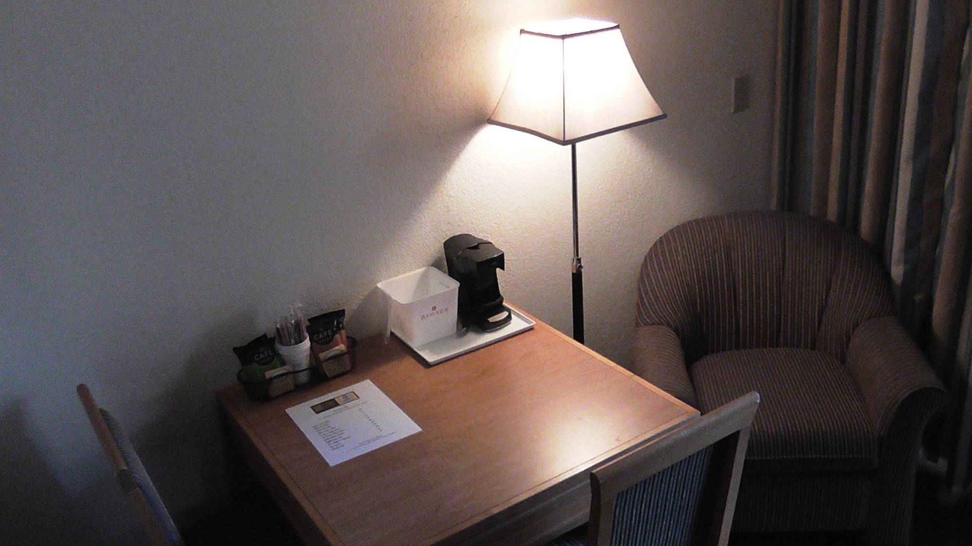 Ramada By Wyndham Kissimmee Downtown Hotel ภายนอก รูปภาพ